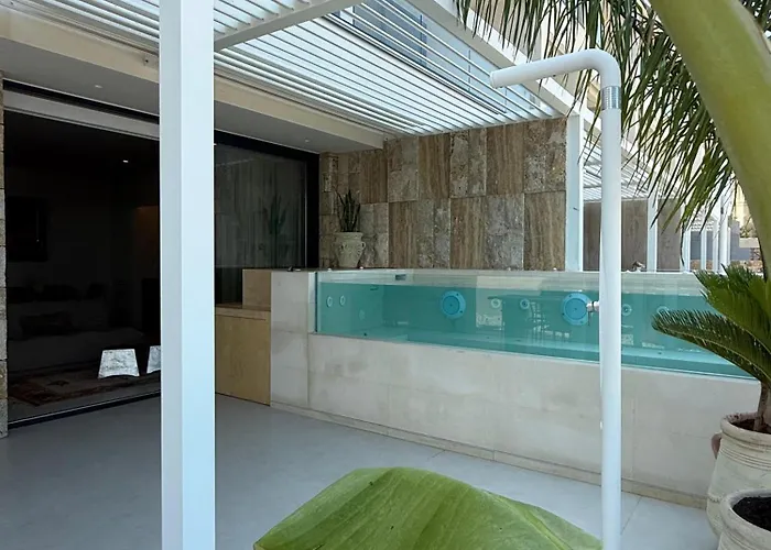 Nava Sol Apartment *